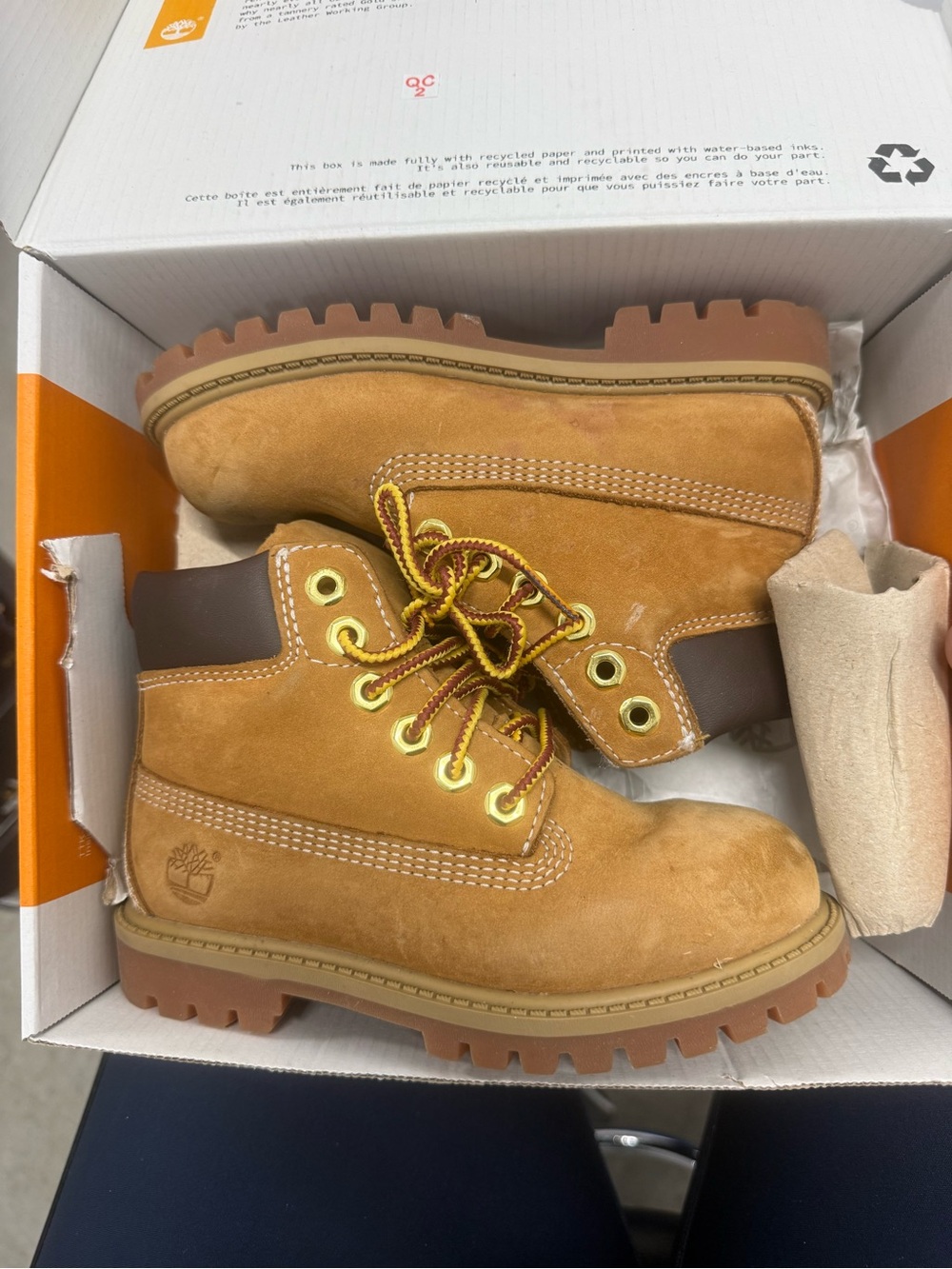 Timberland Kids Wheat/Tan Nubuck Lace-Up Boots